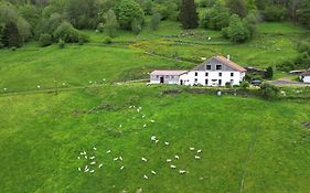 La Ferme Sous Les Hiez